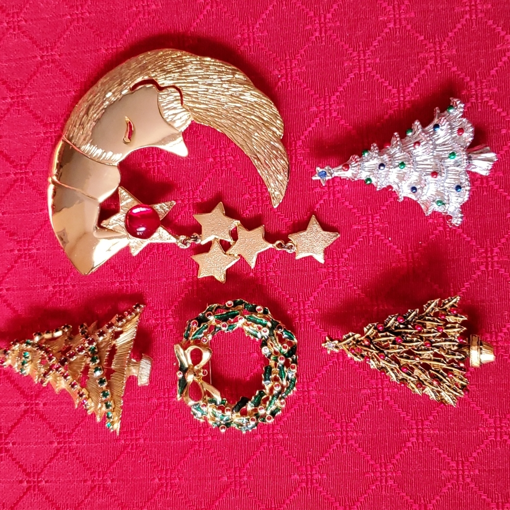 Christmas pins